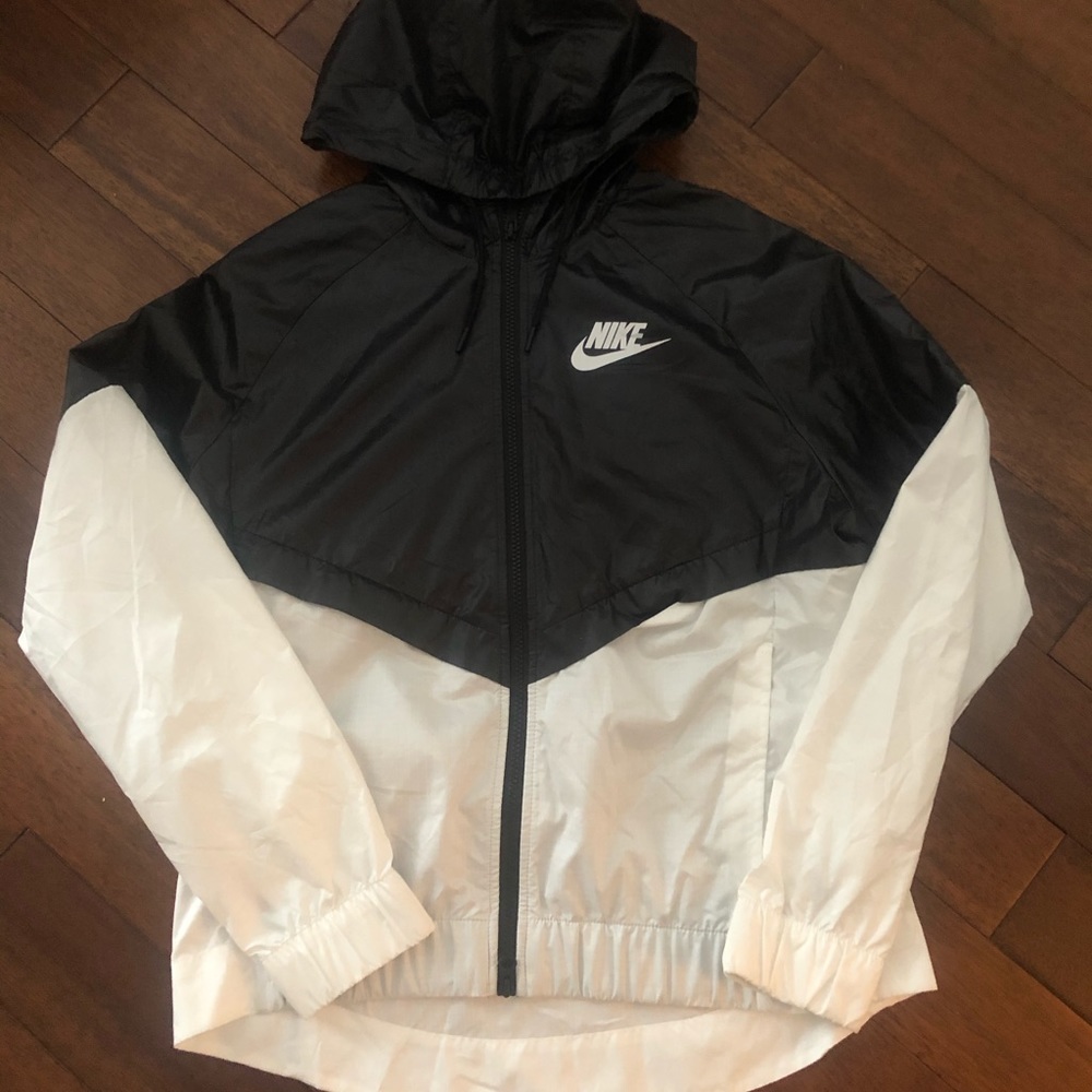 Nike windbreaker